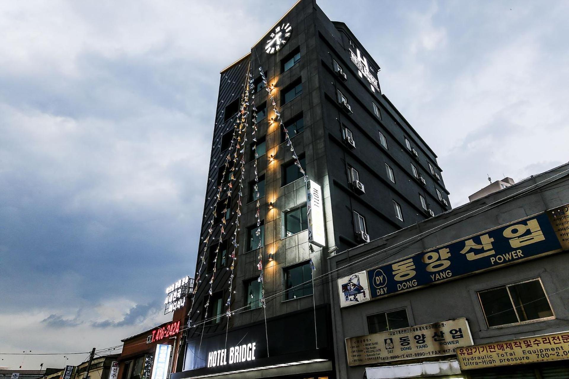 Hotel Bridge Pusan Exteriér fotografie